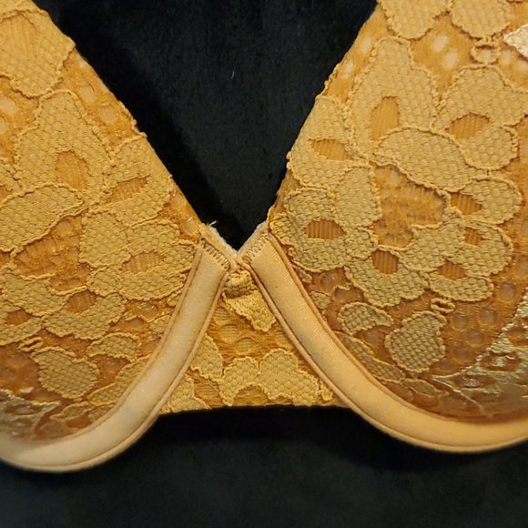 NWT Victoria's Secret Body by Victoria - Picture 2 of 4